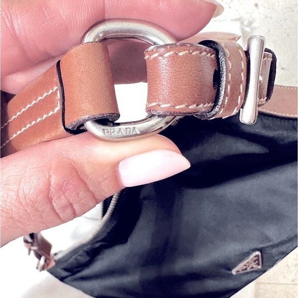 Vintage Prada Navy nylon shoulder bag with tan leather buckle strap - Picture 11 of 15